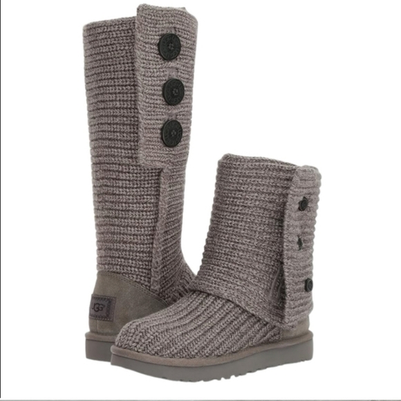 Ugg Australia Women Cardi Sweater 3 buttons Boots shoes sz 6 - Picture 1 of 13